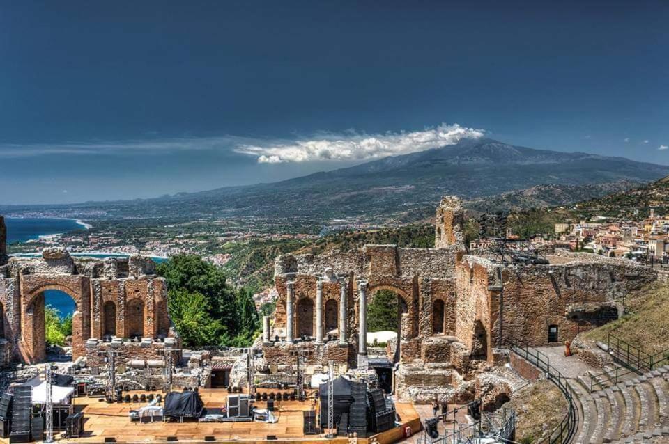 Al Teatro Antico Rooms & House Taormina Luaran gambar